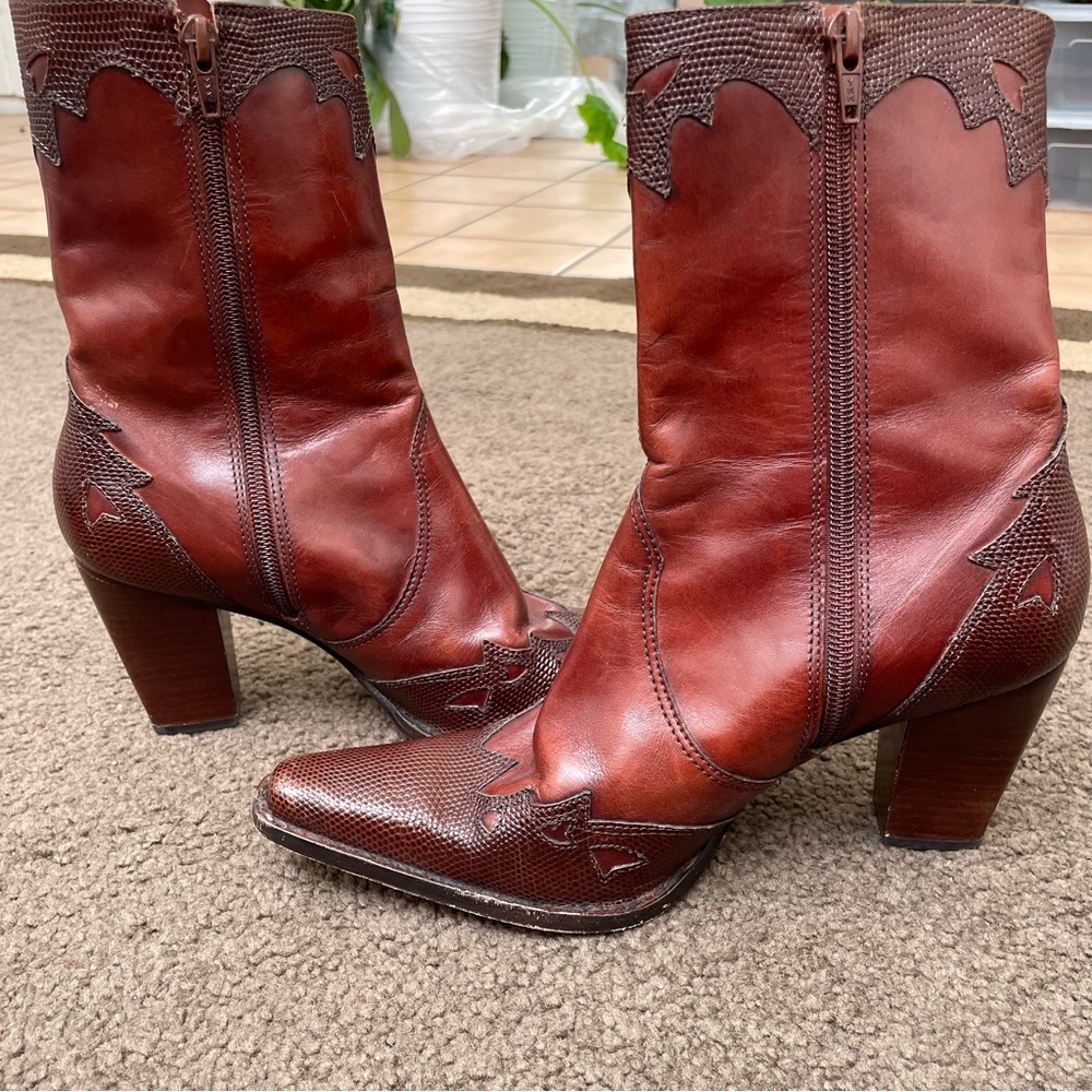 Antonio Melani-Appliqué Brogue Cognac Leather-Mid Calf-Brown-Women’s-7.5